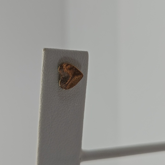 Small gold toned heart earring studs - Picture 2 of 4